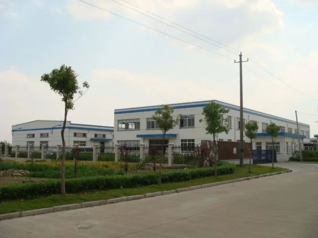 �Ϻ����ɽ�����ɽ��ҵ·567�� ��Ժ�������� ռ��7900ƽ ����������1481ƽ 2610ƽ ��